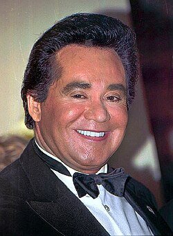 Wayne_Newton_in_Washington_D.C.jpg