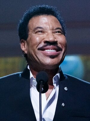 Lionel_Richie_2022_(51930307118)_(cropped).jpg