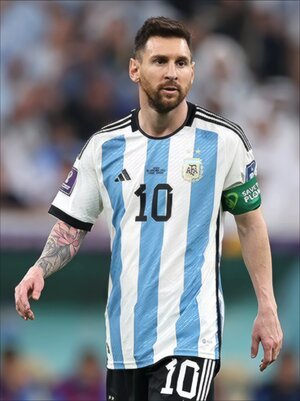 Lionel-Messi-Argentina-2022-FIFA-World-Cup_sharpness.jpg
