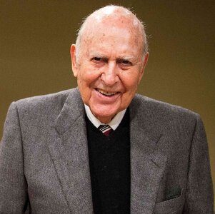 carl-reiner-aecc266467b84b578727137011e4ffd6.jpg