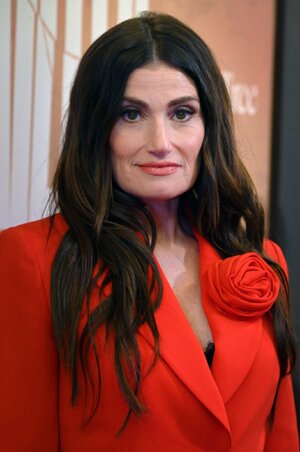 IdinaMenzel-byPhilipRomano.jpg