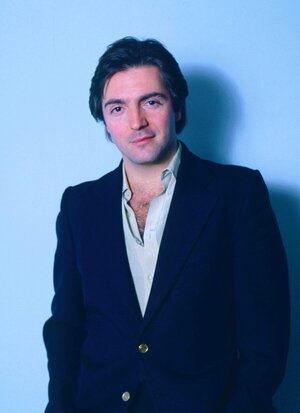 Armand-Assante-1980-5a-w-1-scaled-e1644335675853.jpg