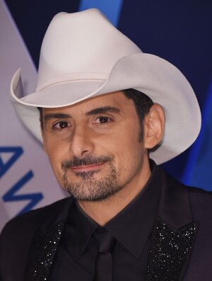 American-singer-songwriter-guitarist-Brad-Paisley-2017.jpg