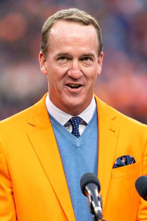 Peyton_Manning_(51665689271).jpg