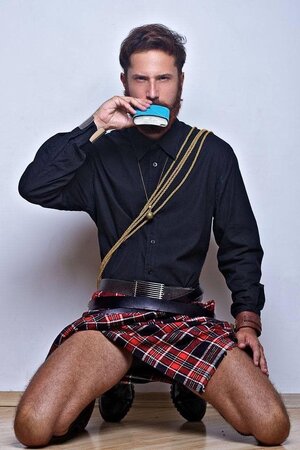 19 Hot Scottish Guys In Kilts Who Want To Soothe Your Battered Soul.jpeg