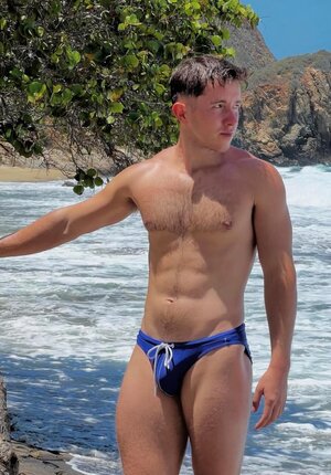speedo2.jpg