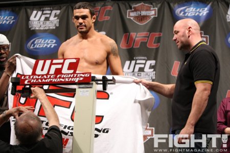 1ufc103_vitor_belfort_weigh_in.jpg