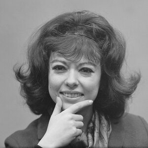 Rita_Moreno_(1963).jpg