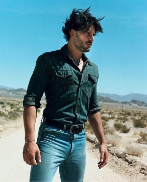 joe-manganiello-uk-gq-4.jpg