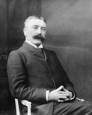 Ferdinand-de-Saussure-1900.jpg