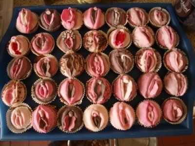 cake,cupcakes,vagina,yuck-6c495fe3825cd7ba45fad746b5632278_h.jpg