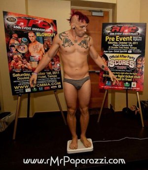 1 pants2.jpg 1 pants2.jpg