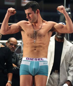 weigh-in-Joe-Calzaghe.jpg weigh-in-Joe-Calzaghe.jpg