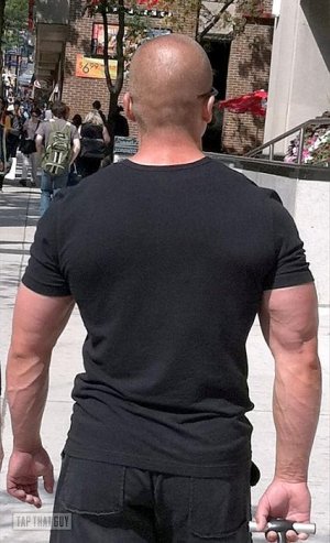 tumblr_lrj3ge8l761qzj6szo1_r1_1280.jpg