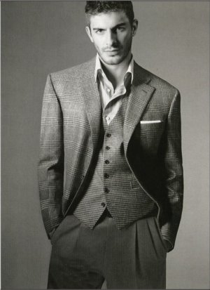 paris spring summer 2010 show package.jpg