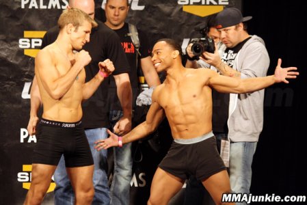 tj-dillashaw-john-dodson.JPG