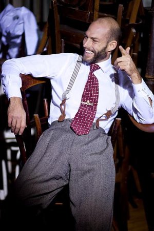 jeremy frisbee_2610.jpg