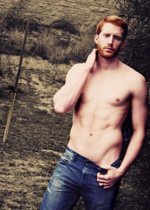 Zach Thacker_025_00.jpeg