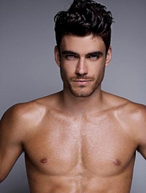 Caio Cesar by Rick Day 1.jpg