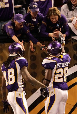 Adrian+Peterson+Buffalo+Bills+v+Minnesota+CY8glHUTIEfl.jpg