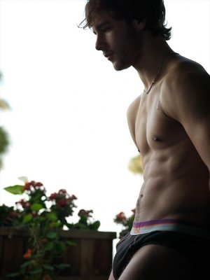 Quinn Christopher Jaxon 4eeea8df2eda7.jpg