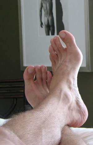 My feet 1.jpg