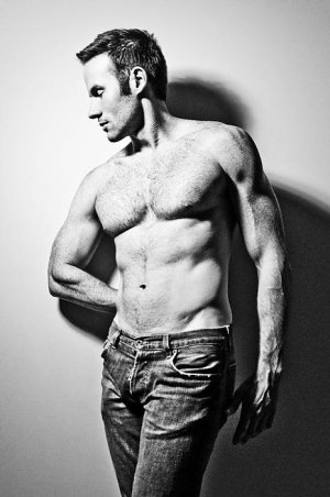 Aaron Lee Smith by Julian Vankim.jpg
