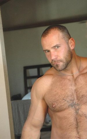 tumblr_m3b4t6sLzl1qdfkdgo1_500 posted by D-Base looking for ID.jpg