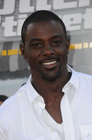 Lance-Gross-lance-gross-14707914-391-594.jpg