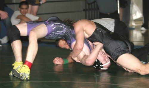 wrestler_luvho5cEP31qhmng0o1_500.jpg