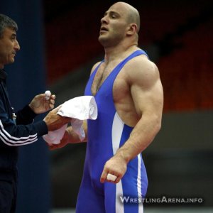 MoscowWFreestyleWrestlingChampionship2010TaymazovIsayev (7).jpg MoscowWFreestyleWrestlingChampionship2010TaymazovIsayev (7).jpg