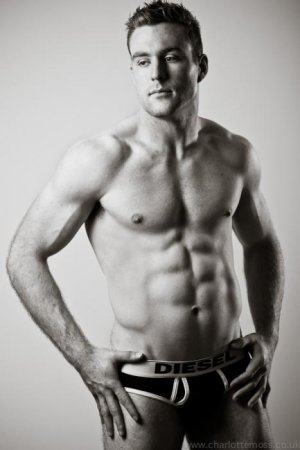 Ross Austen 4d9b6abb193ea.jpg