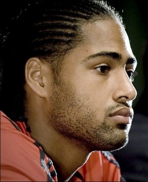 _46190878_glen_johnson_liverpool766.jpg