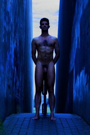 Alexander v Kemenade.jpg