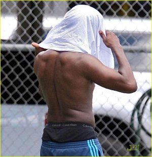 kanye-west-shirtless-04.jpg