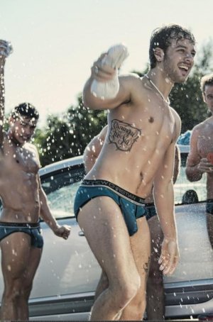 Quinn Christopher Jaxon 30ebwafjvkiooyxykjx4c00fe85923207201214.jpg