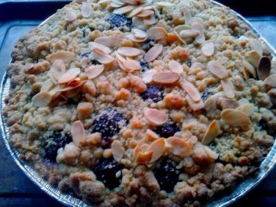 cherry-crumble-cake.jpg
