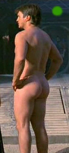 Naked-Mal-nathan-fillion-260836_269_596.jpg