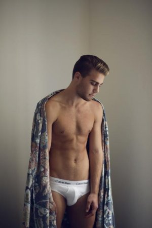 Benji C Condie 6M6A8986.jpg