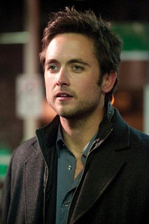 justin-chatwin.jpg