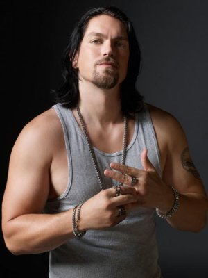 shameless-steve-howey-1.jpg