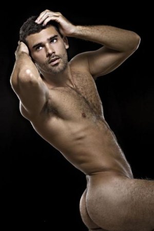 MAKLON BARCARO  BY RONALDO GUTIERREZ (5).jpg