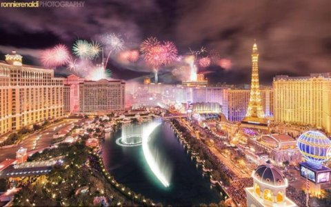 Las Vegas Fireworks 1.jpg