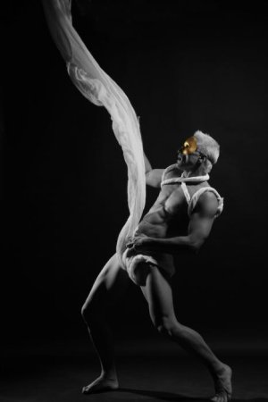 Lucas Glover by Marcus Mok (Photographer).jpg