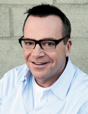 story-go-tom-arnold-32785.jpg
