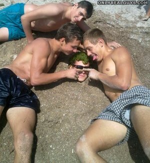 !upshortsonbeach.jpg