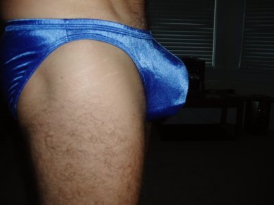 BlueSpeedo2.JPG