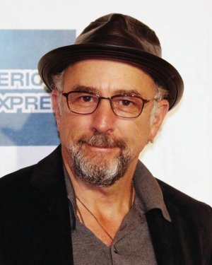 Richard_Schiff_2012_Shankbone.jpg