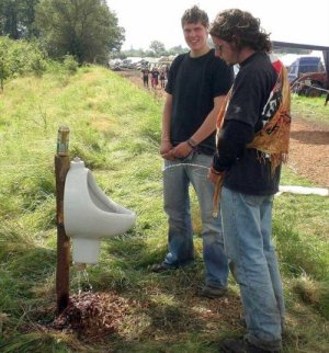 001 Outdoor Urinal 01.jpg