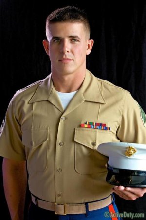 marine_brians_uniformed_solo-1.jpg